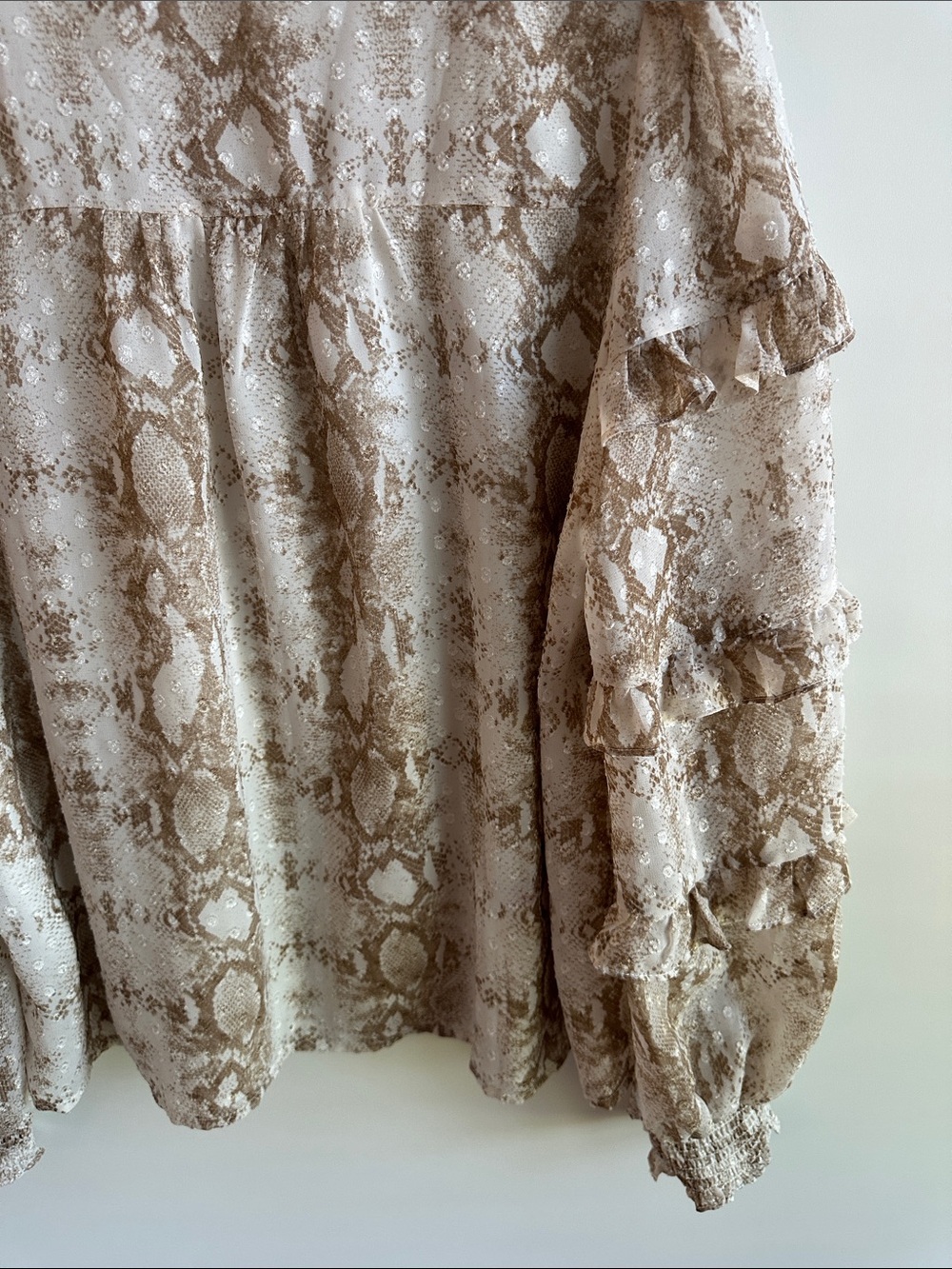 NWOT Fate Snake-Print Ruffle Button Front Blouse - Picture 8 of 13